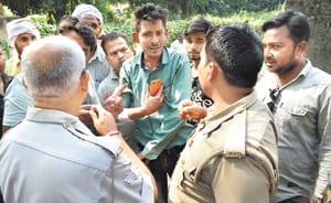 28 arrested from outside schools