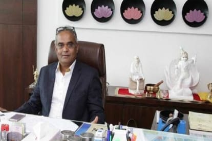 know about savji dholakia, the diamond trader of surat