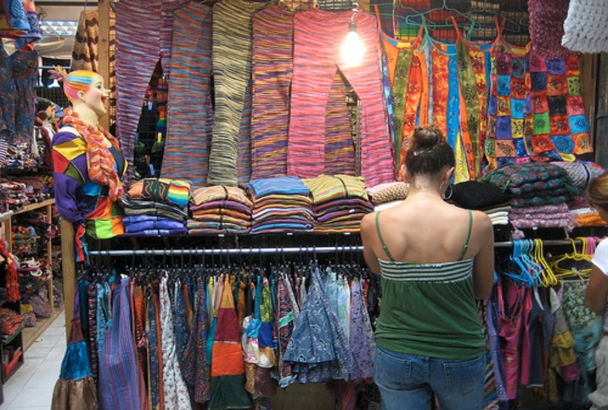 Diwali 2018 shopping market in Delhi for girls