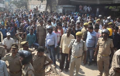 varanasi house bisfot  illegal crackers business causes for this accident