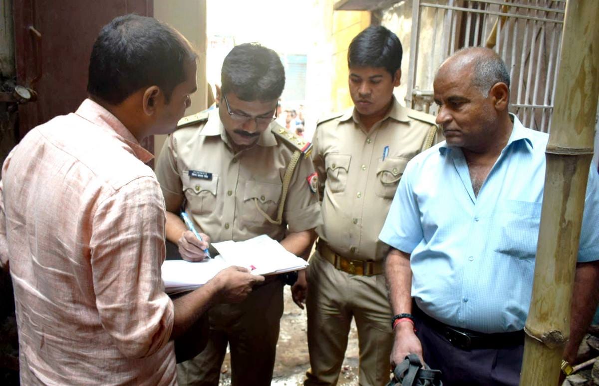 Beer shop sales man murder at jaunpur
