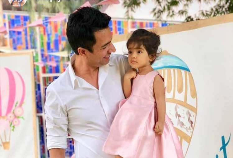 asin and rahul sharma reveal her daughter arin pics on birthday
