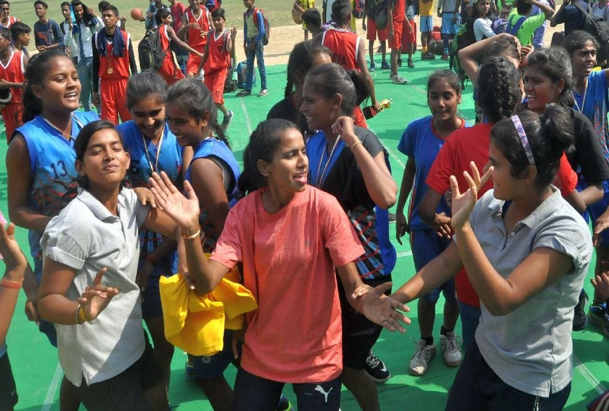 Agra team won in basketball division