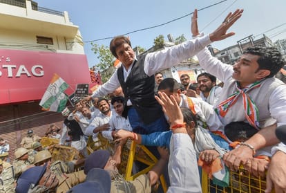 Congress protest against BJP across the nation in CBI case