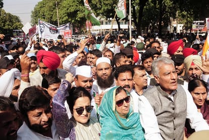 Congress protest against BJP across the nation in CBI case