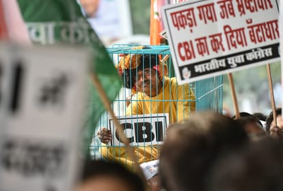 Congress protest against BJP across the nation in CBI case