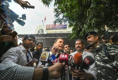 Congress protest against BJP across the nation in CBI case