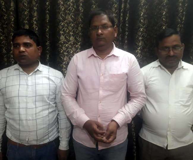 four arrested for trying to leak sepoy recruitment examimation paper