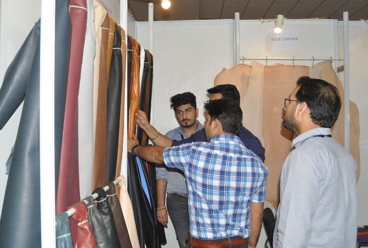 minister satyadev pachauri said agra shoe trade will famous all world