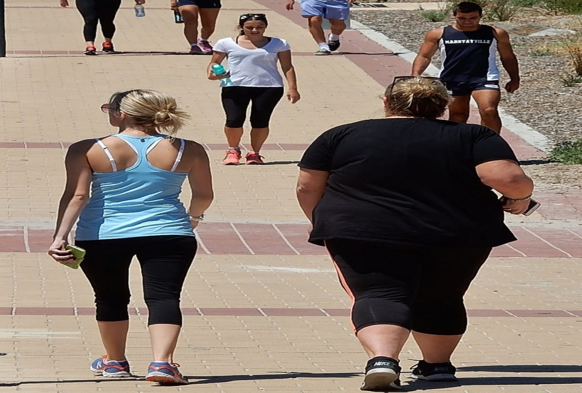 The people are here too thin and too fat
