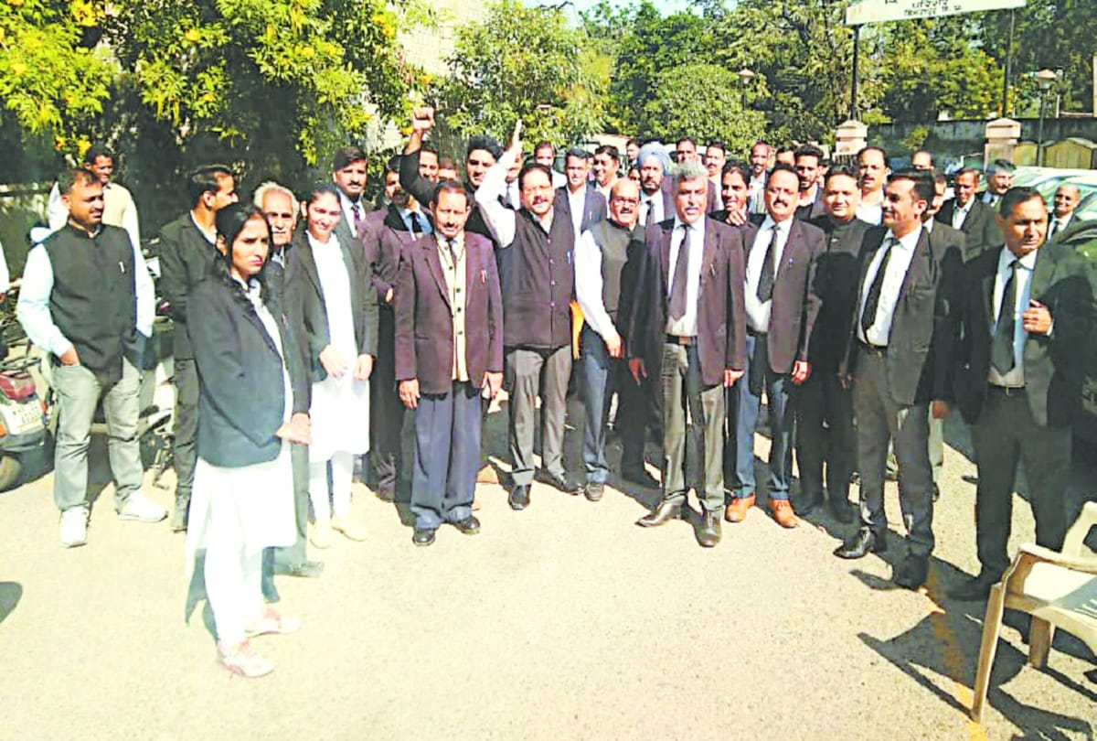 Boycott of courts in protest against advocate beat case