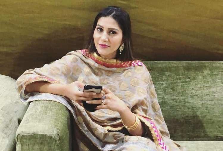 sapna choudhary song mera chaand viral get 9 crore views
