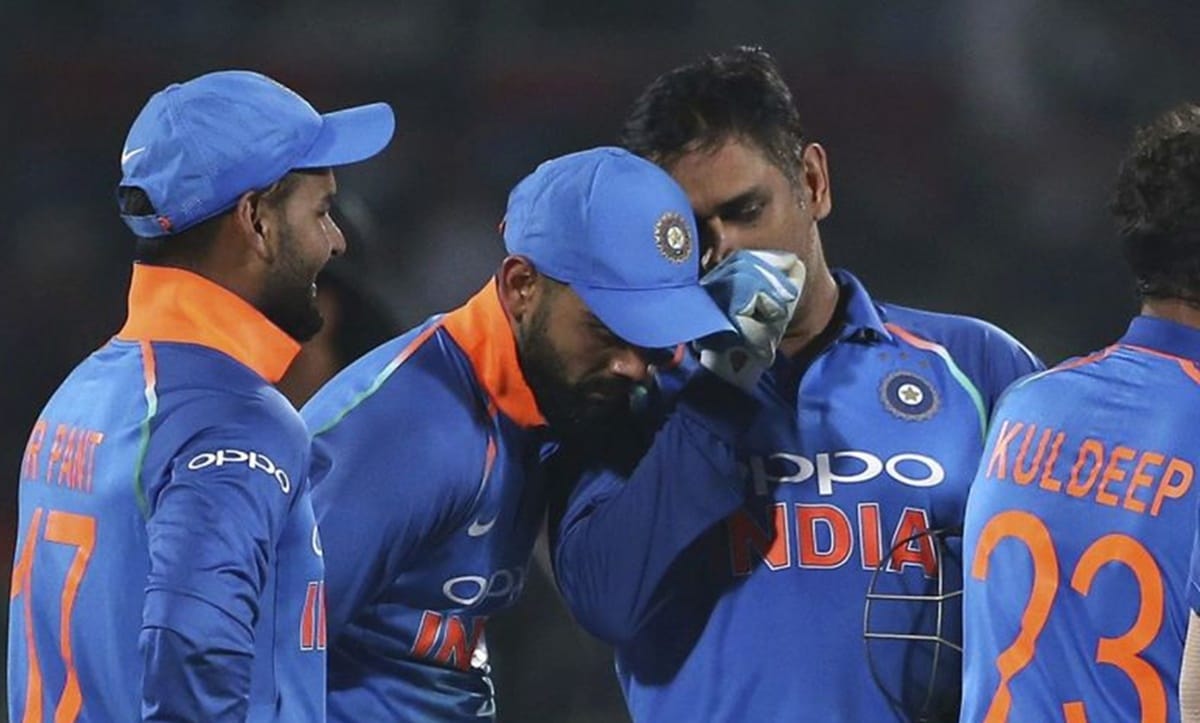 Keemo Paul mocks Shikhar Dhawans thigh five celebration