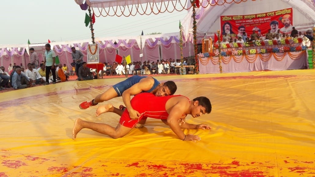 Mukul went to Dhananjaya bye fall, took three minutes out