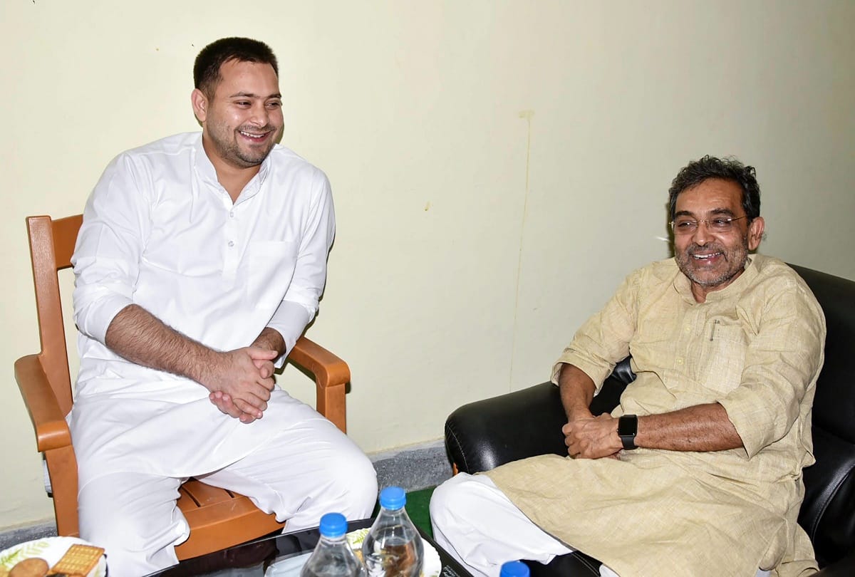 RJD Leader Tejaswi Yadav meets RLSP Chief Upendra Kushwaha at Arwal Circuit guest house