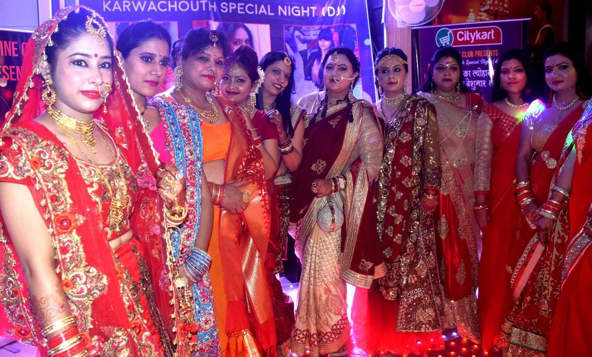 Karwa chauth special night organised in varanasi