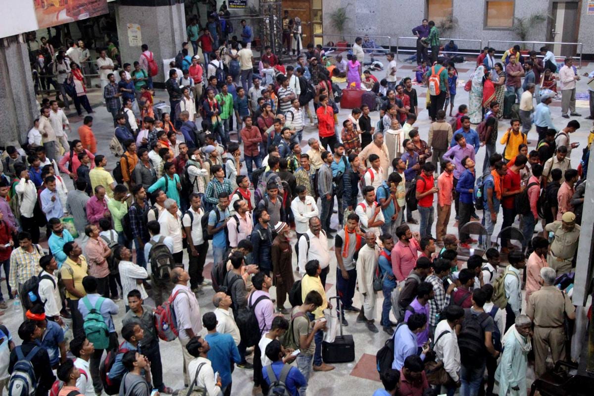 UP police recruitment examination four munna bhai arrested in varanasi
