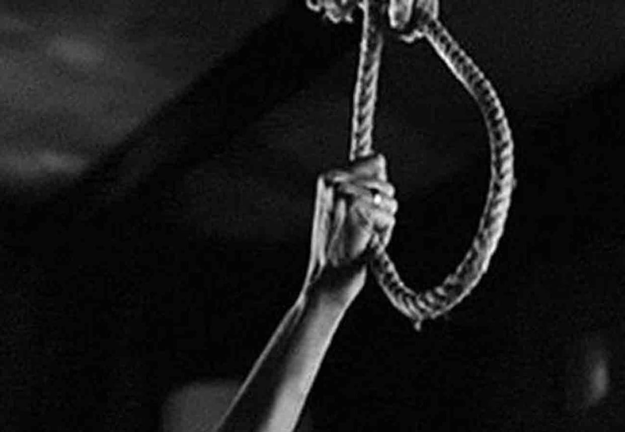 youngman committed suicide in police station