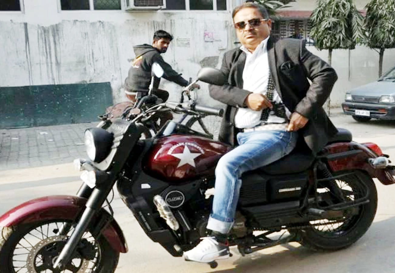 Kanpur Comedian Annu Awasthi telling ten Benefits of Keeping Karvachauth Fast