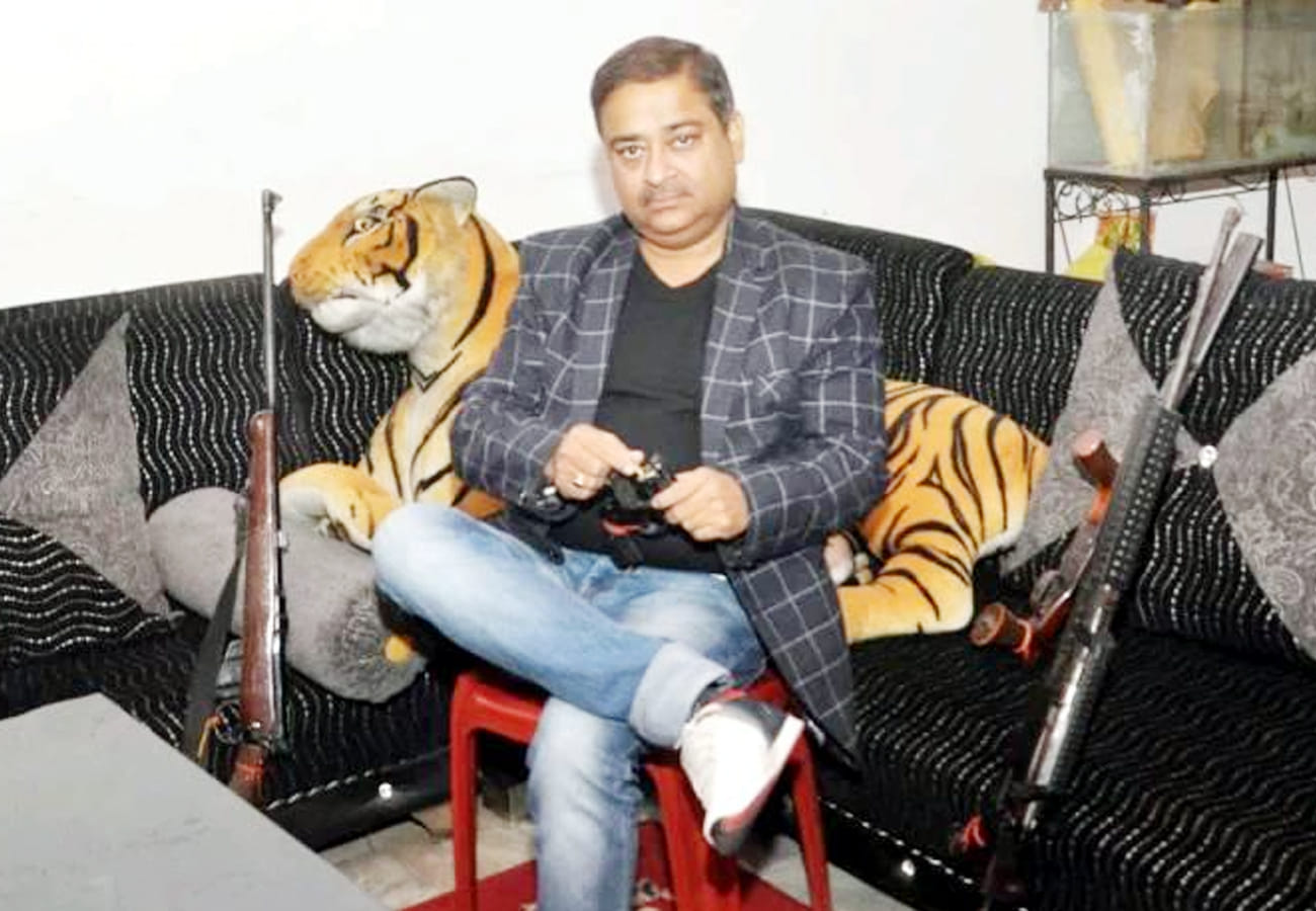 Kanpur Comedian Annu Awasthi telling ten Benefits of Keeping Karvachauth Fast