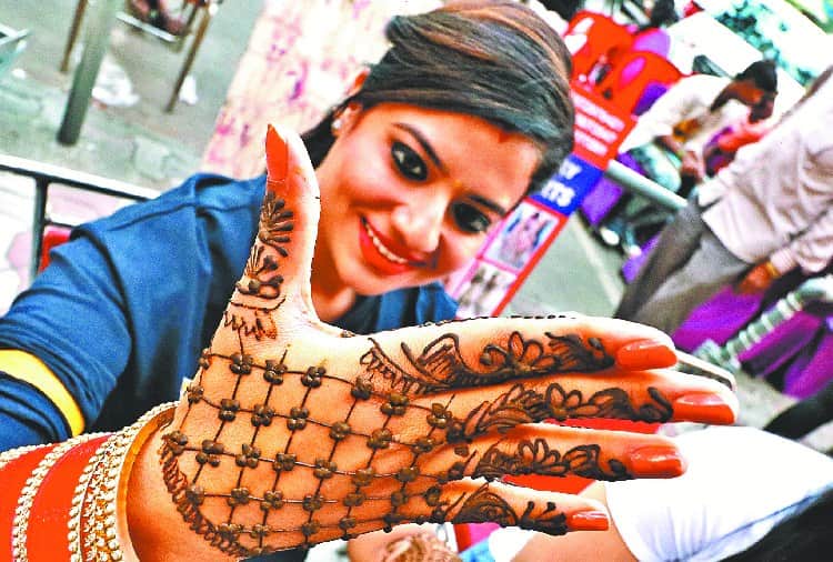 Karva Chauth Celebration in Chandigarh, Hindu Festival