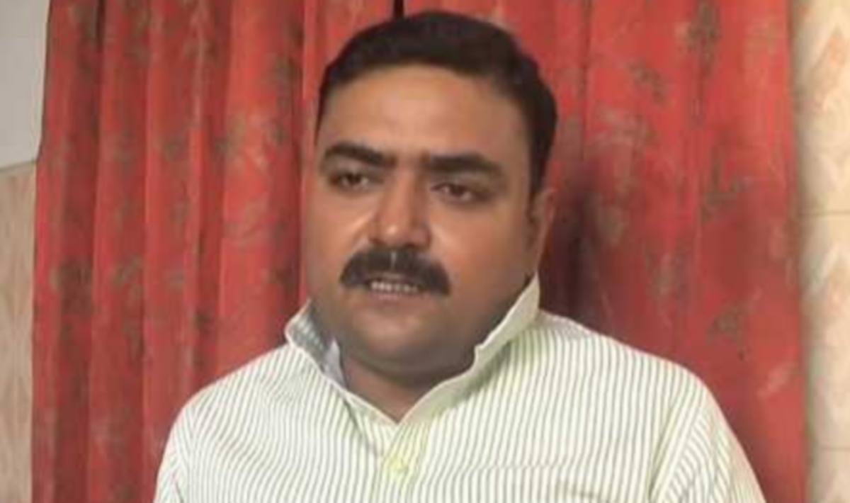 BJP MP beat ward boy in jaunpur district hospital