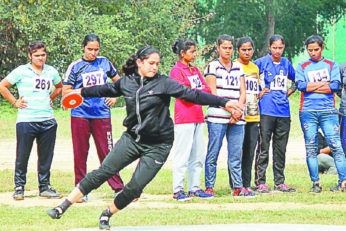 athlets players rocks in the first day of athletics bhamashash park meerut