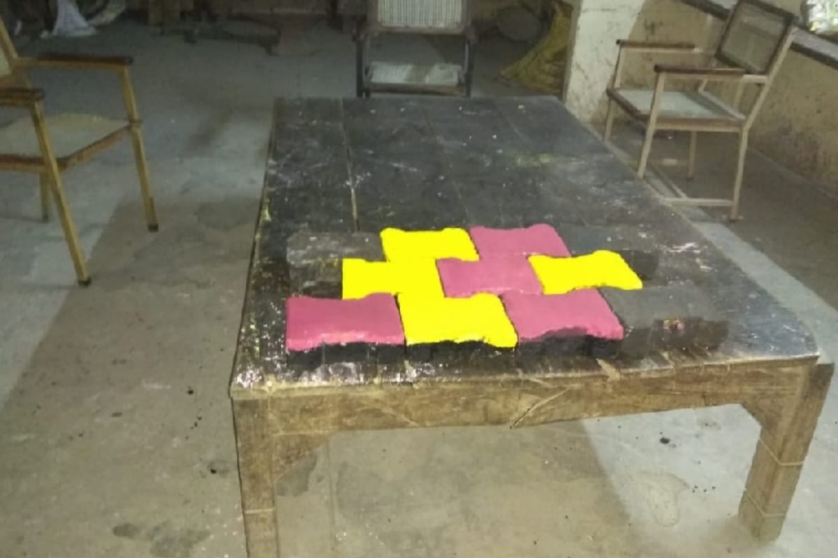 cant board engineers Interlocking tiles made from polythene in meerut