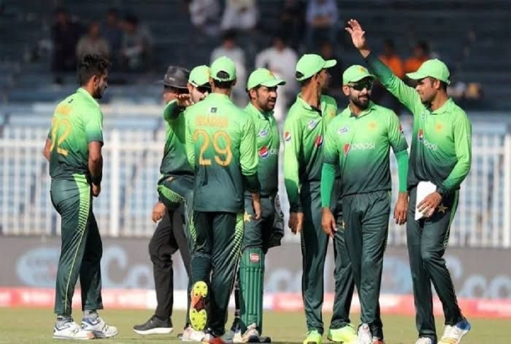 Pakistan won 2nd T20I by 11 runs against australia at Dubai