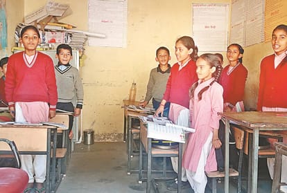 primary govt school running in Shop in mandi himachal pradesh