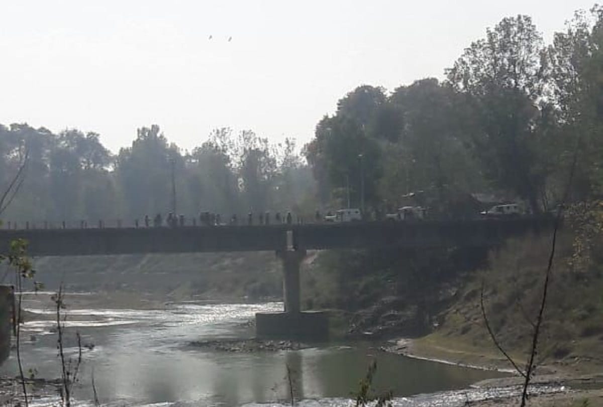 terrorist in the trap of security forces