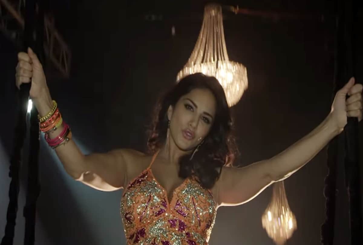 sunny leone used to cry while shooting of karenjeet kaur an untold story of sunny leone