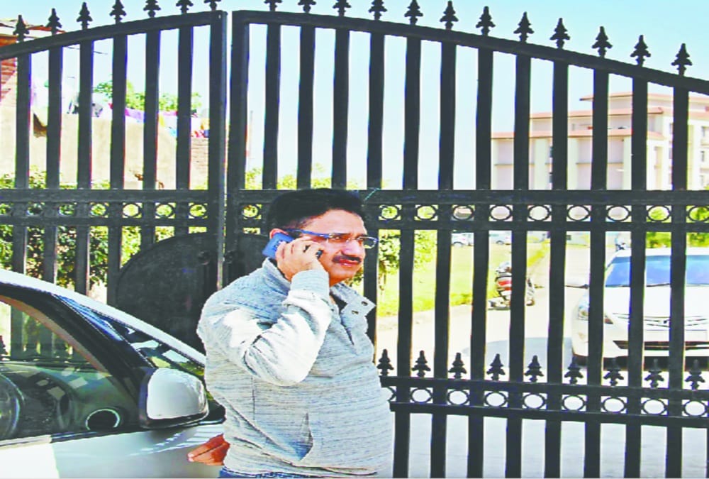 Uttarakhand Ayurved University Mrityunjay Mishra arresting live report