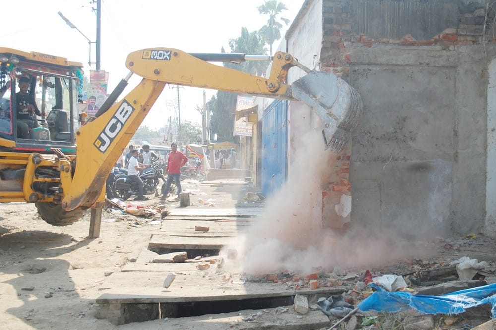 pwd taken action against encroacment