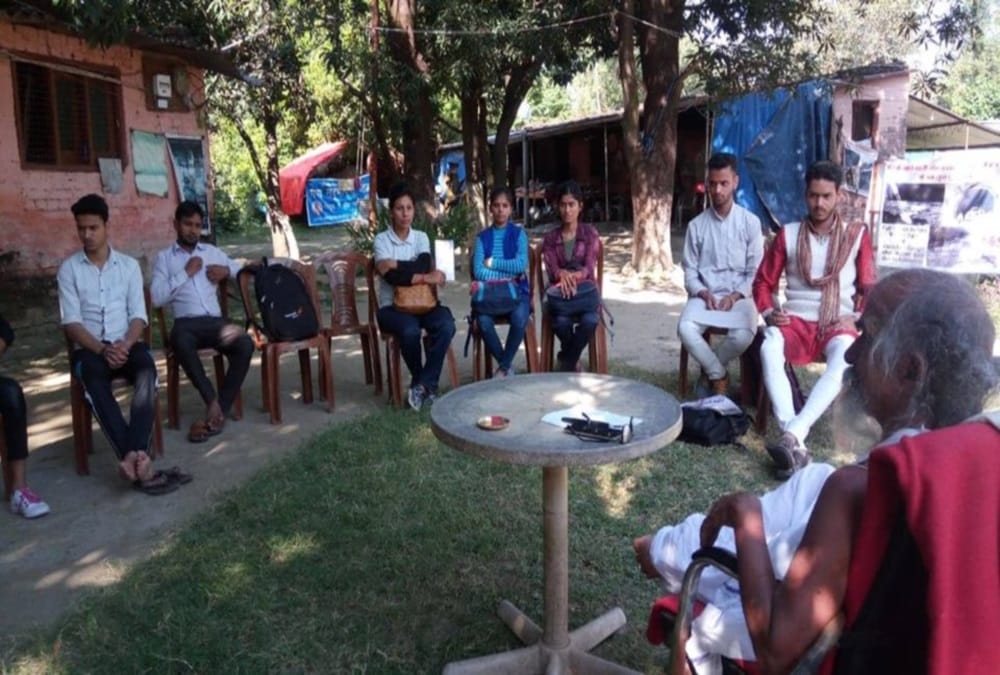 Students support matri Sadan for ganga protection