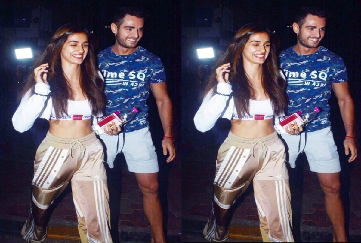 Disha Patani spotted with a mystery man in Bandra