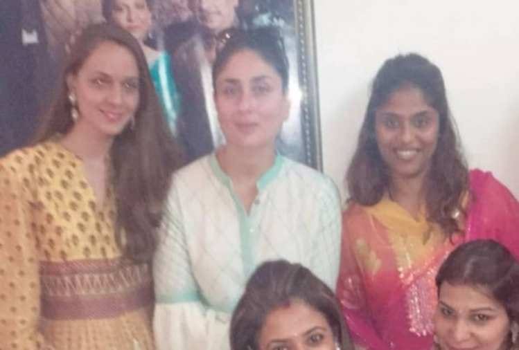 kareena kapoor celebrating Karwa Chauth special photo