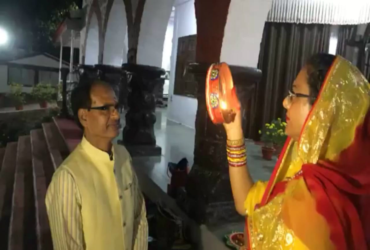 CM Shivraj Singh Chauhan wife celebrated karwachauth