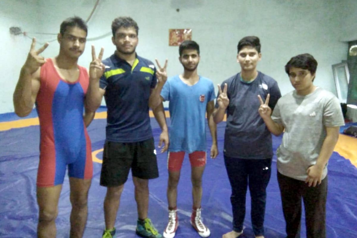 bijnor Six wrestlers  won gold in muradabad now will participate in Varanasi