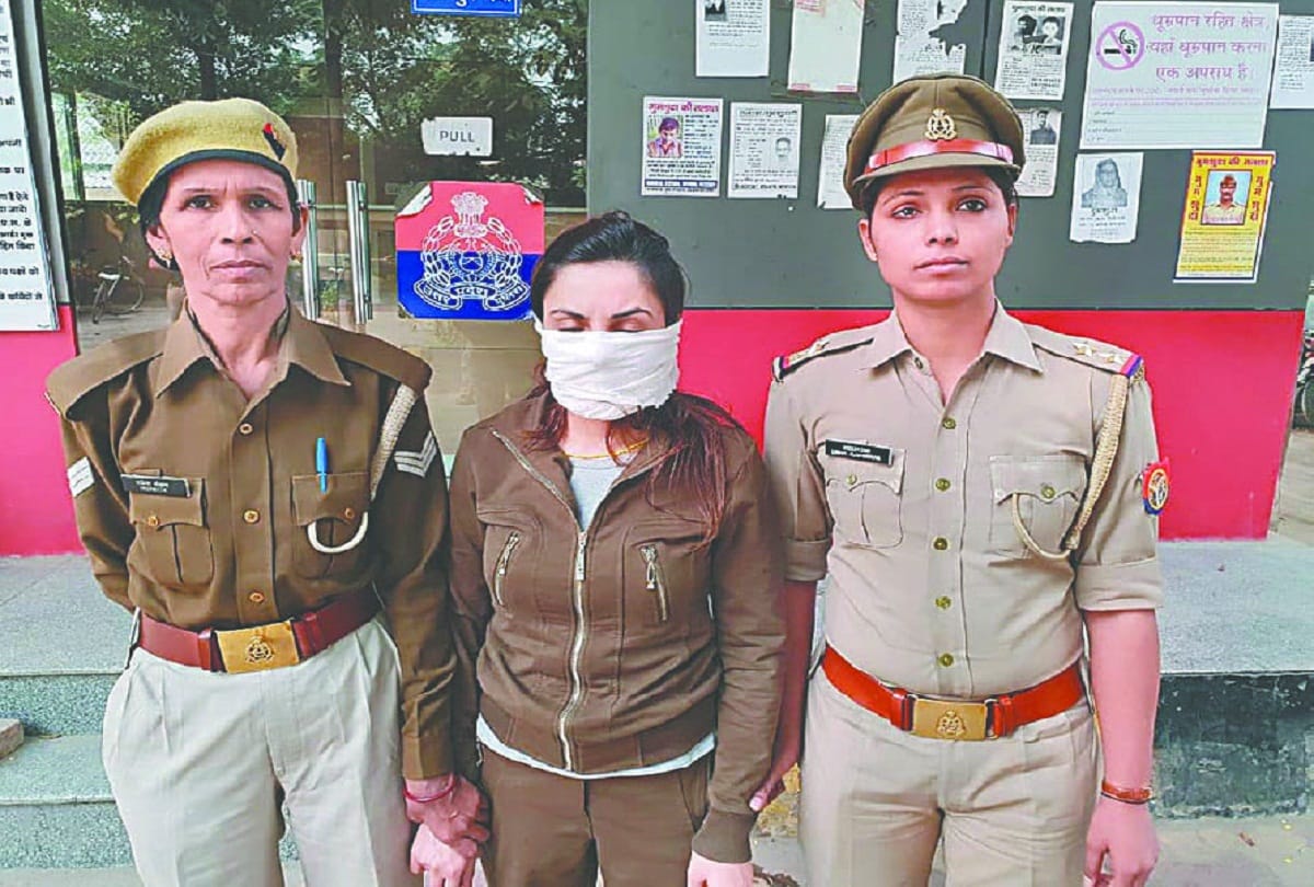 Director of PREMIA Builder arrested from airport who come from Canada for celebrate Karva Chauth