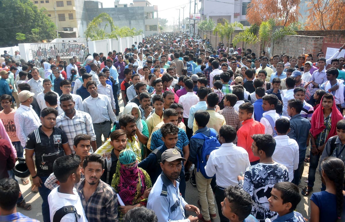 more than 27 seven thousand candidate leave from UP PCS exam at purvanchal