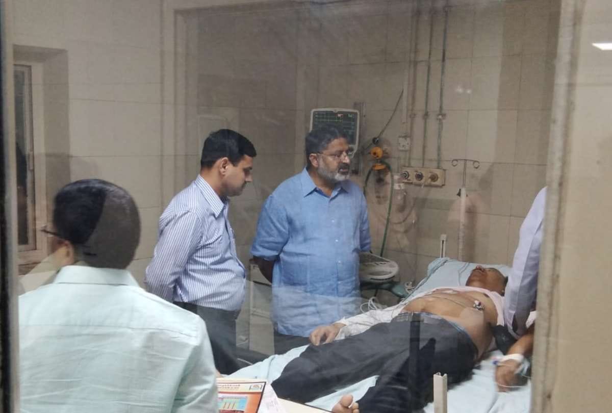 lucknow city magistrate admitted to cardiology after heart attack