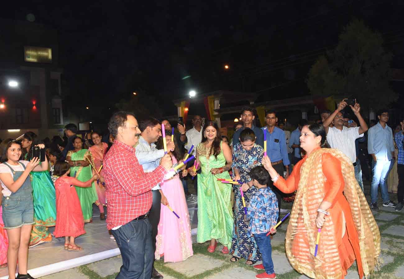 Amar Ujala Namaste India Desh Ghee Mahadania Presentation