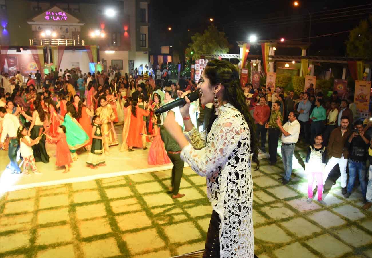 Amar Ujala Namaste India Desh Ghee Mahadania Presentation