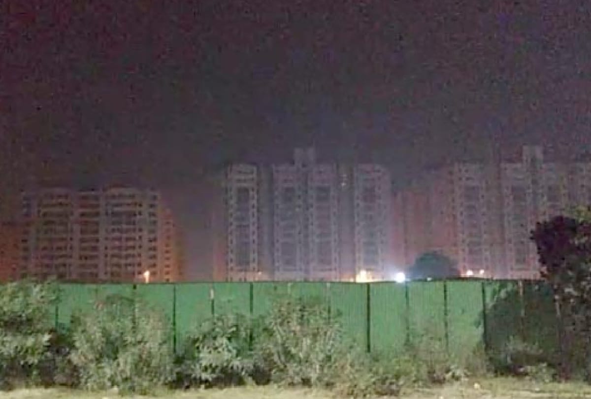 four workers died during construction of DDA building in delhi