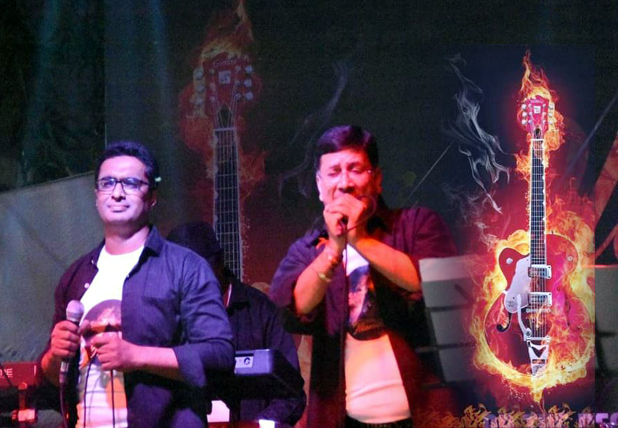 Illuminati rock band start in kanpur by Non professional singers