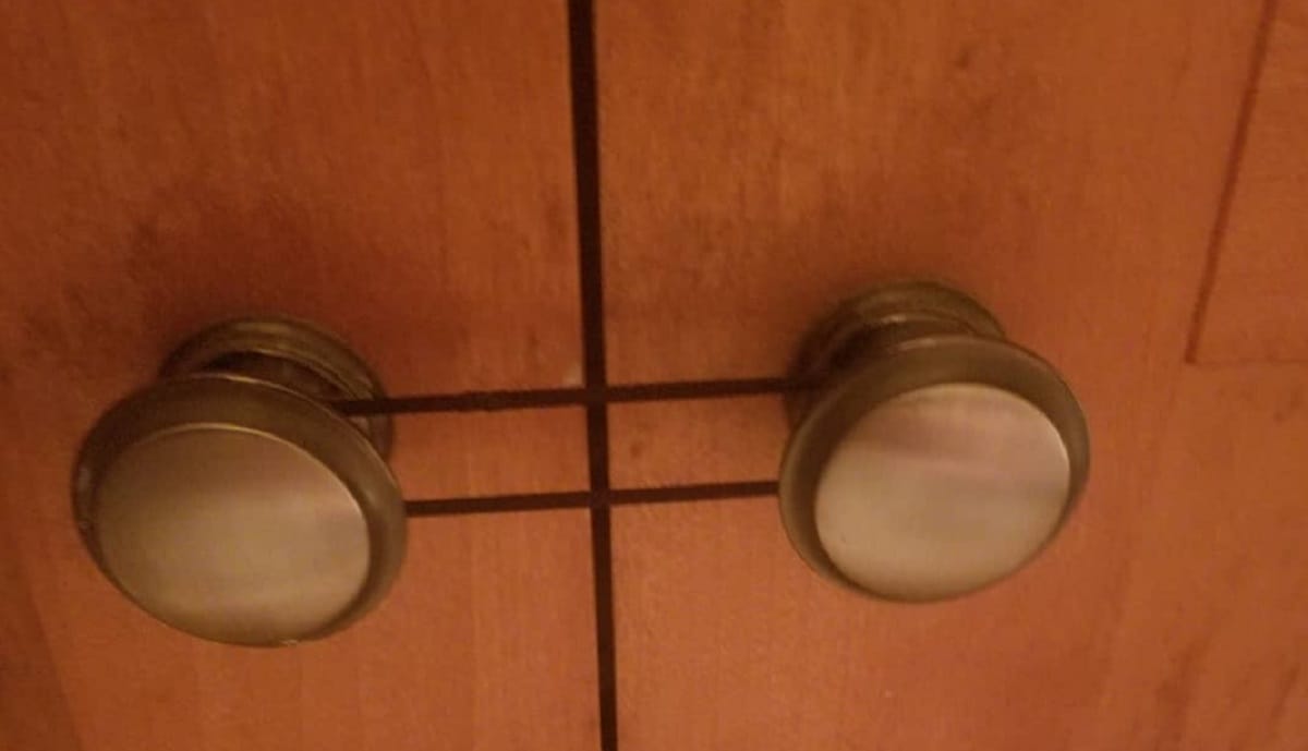 Funny method for security of kids in house make you laugh loud