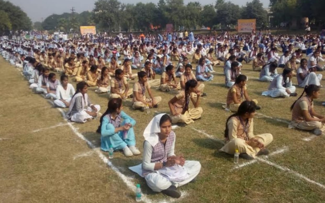 ABVP  self defense trained five thousand girls perform in CCSU meerut