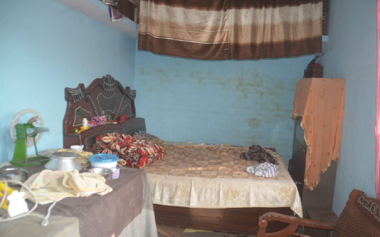 Woman murdered in baghpat for sake of dowry police field case againest five