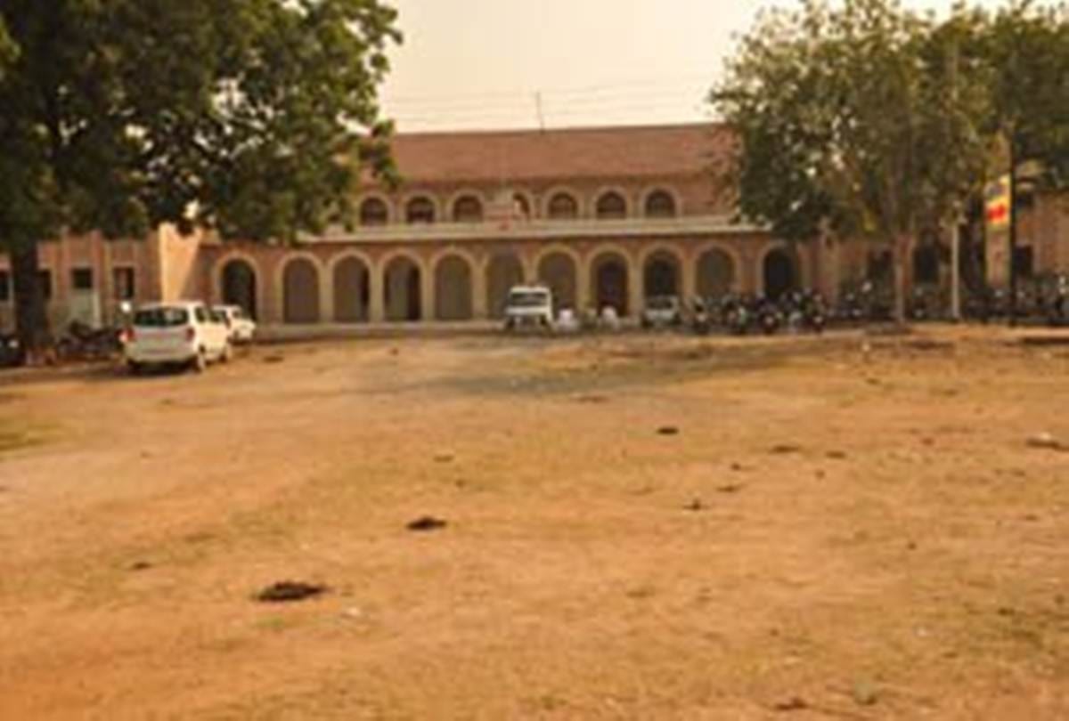 raghunaghunath rao mahal again see 300 old structre
